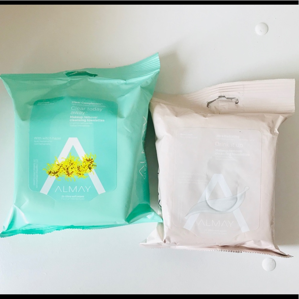 2 Almay Face Wipes.